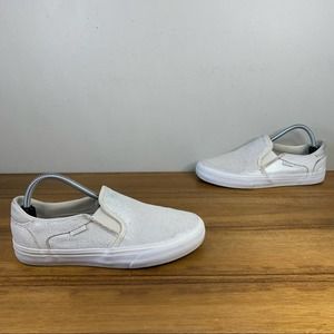 Vans Classic Slip-On Pebble Leather Womens Sneaker 
Size 8.5